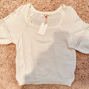 NWT! Skies Are Blue Brand Lightweight White Short Sleeve Sweater